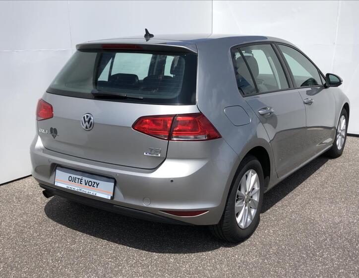Volkswagen Golf 2