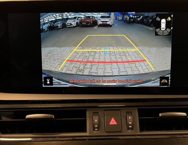 Lexus ES 300h 18