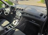 Ford Galaxy 22