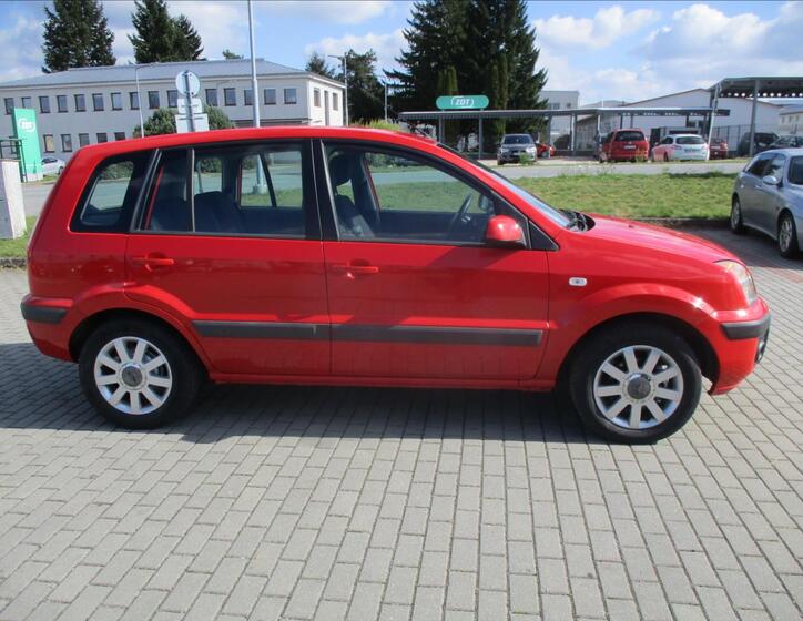 Ford Fusion 5