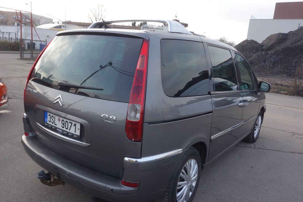 Citroën C8