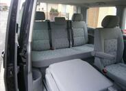 Volkswagen Multivan 10