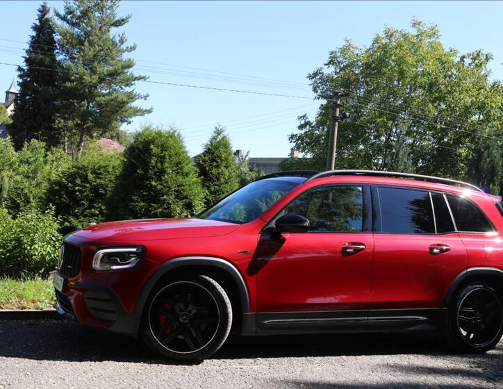 Mercedes-Benz GLB 7