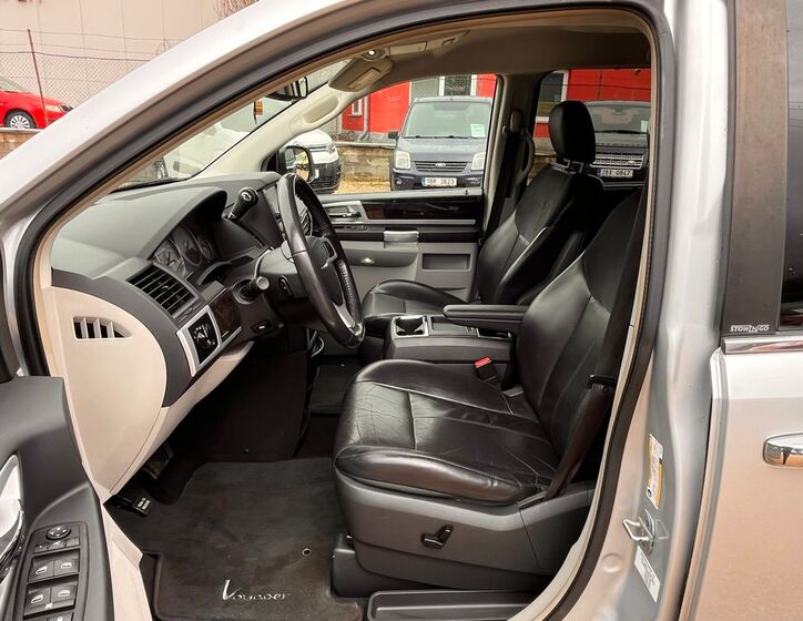 Chrysler Grand Voyager 14