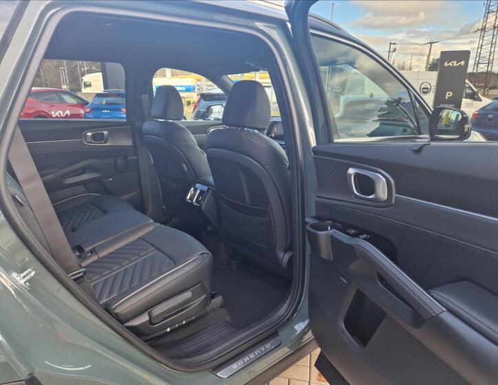 KIA Sorento 12