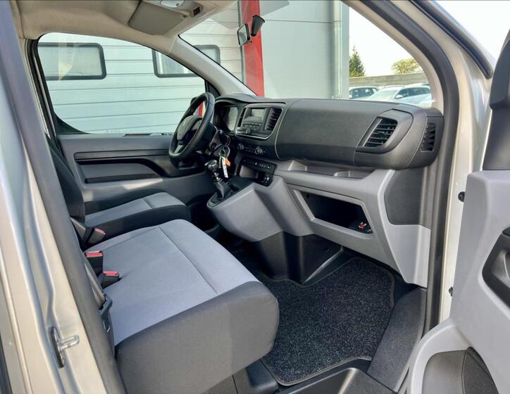 Peugeot Traveller 20