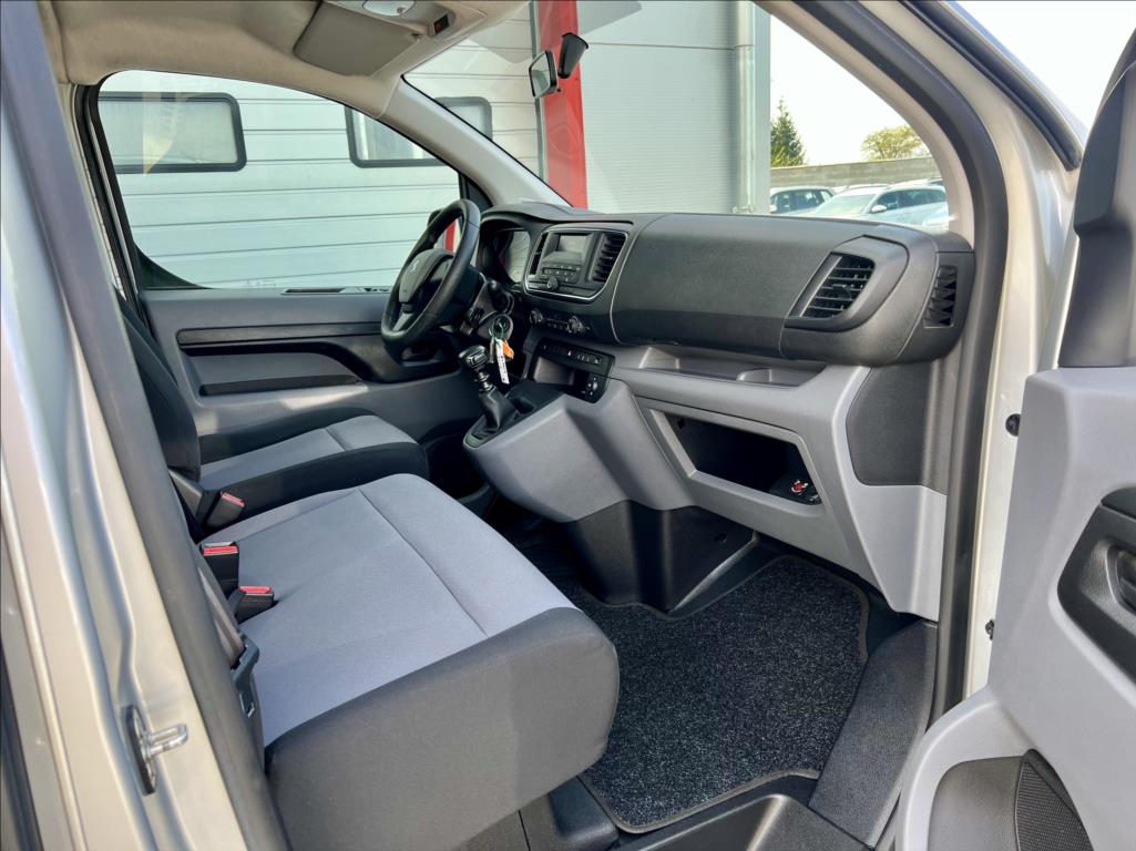 Peugeot Traveller