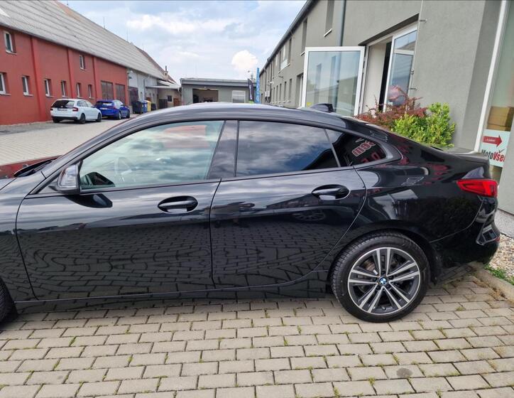 BMW Řada 2 44