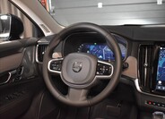 Volvo V90 42