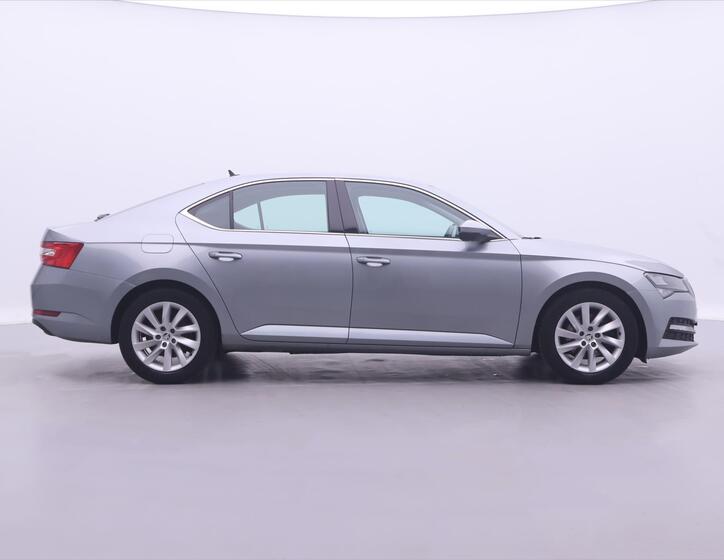 Škoda Superb 8