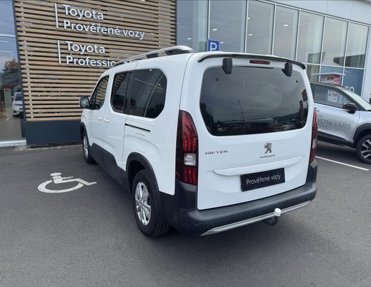 Peugeot Rifter 14