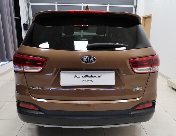 KIA Sorento 5