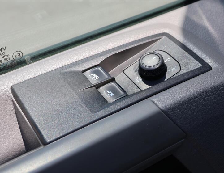 Volkswagen Crafter 18