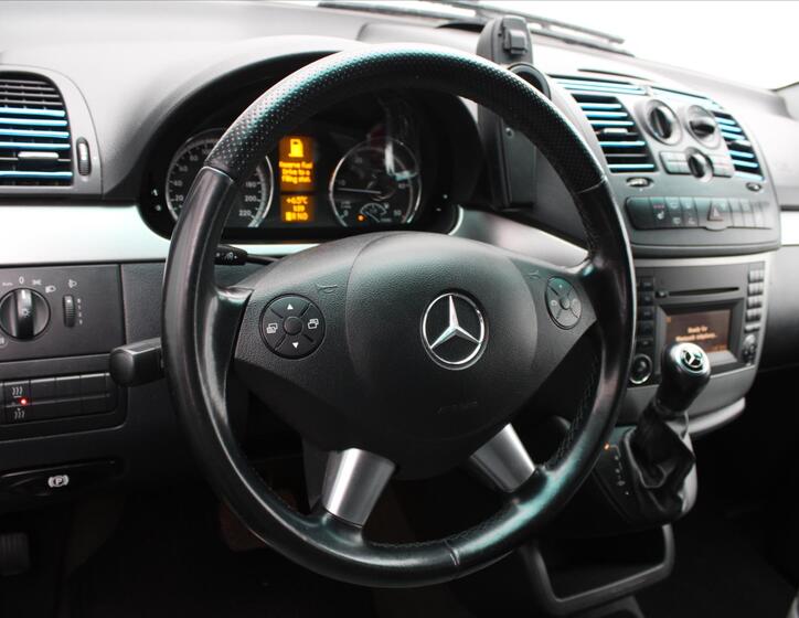 Mercedes-Benz Viano 17