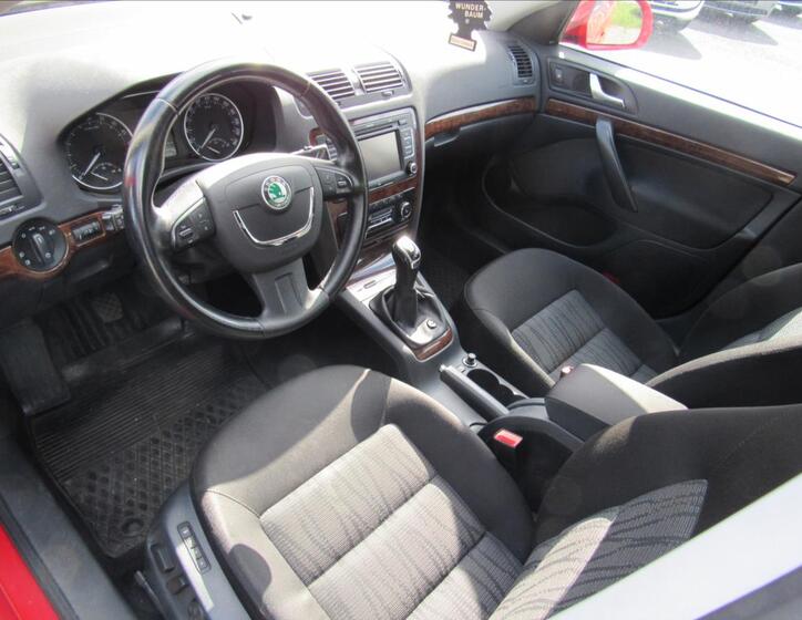 Škoda Octavia 9