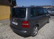 Volkswagen Touran 6