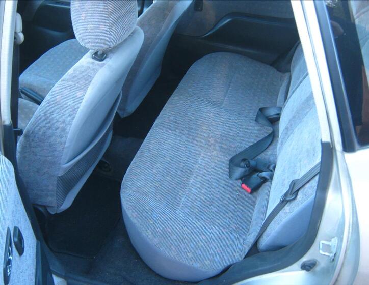 Daihatsu Sirion 11