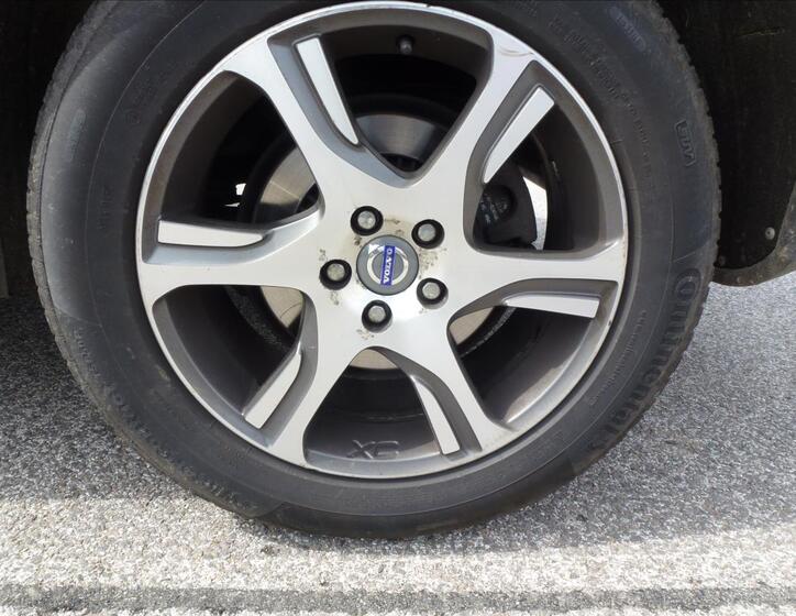 Volvo XC60 40