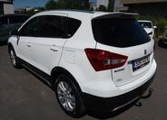 Suzuki SX4 S-Cross 4