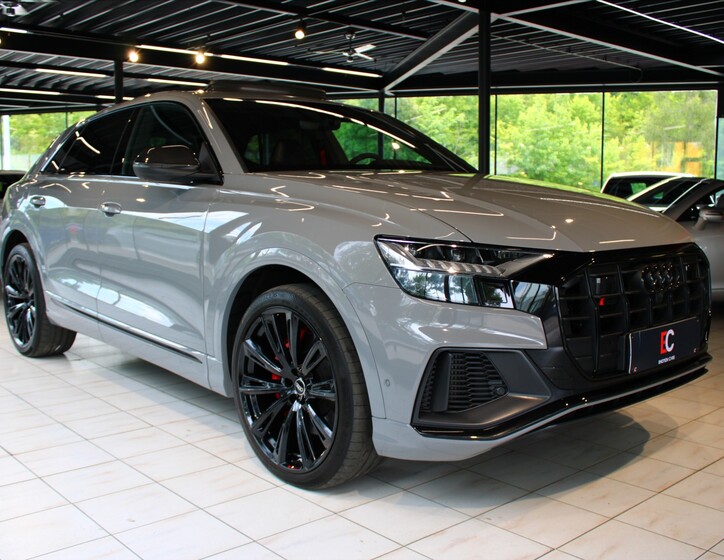 Audi SQ8 1