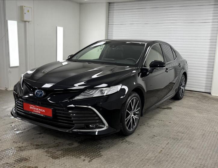 Toyota Camry 9