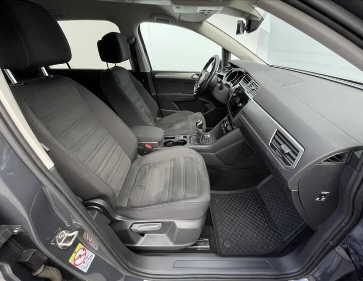 Volkswagen Touran 17