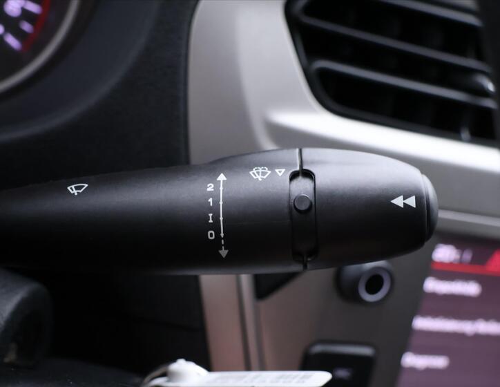 Citroën C-Elysée 18