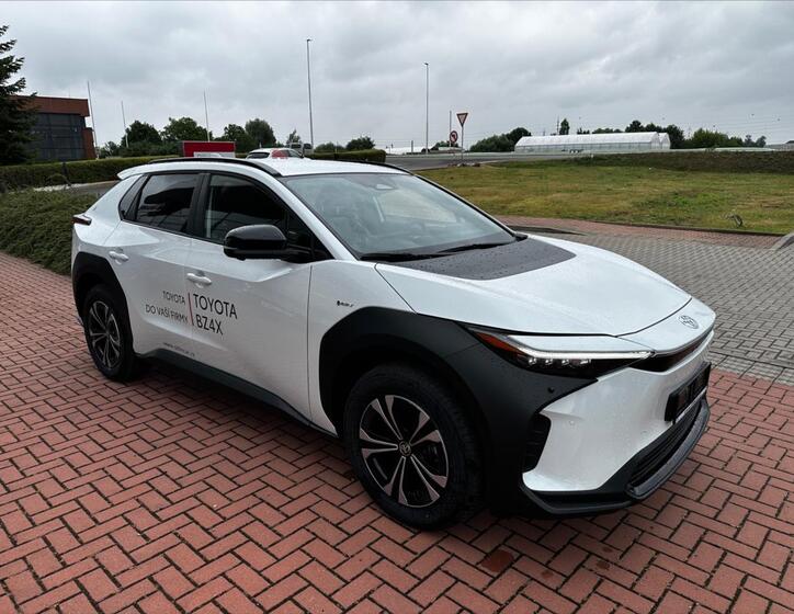 Toyota bZ4X 2
