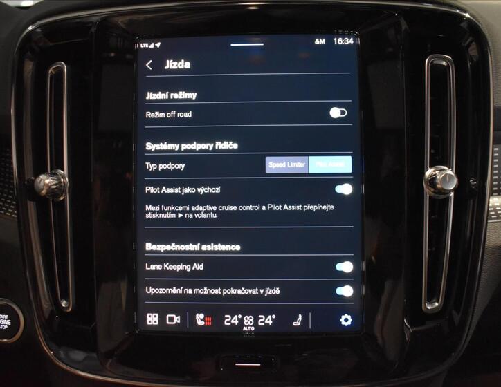 Volvo XC40 19