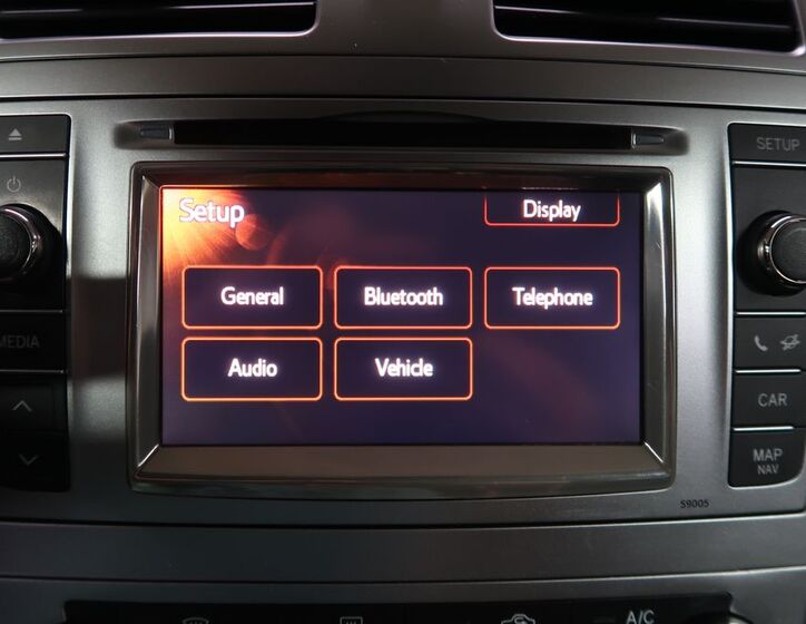 Toyota Avensis 21