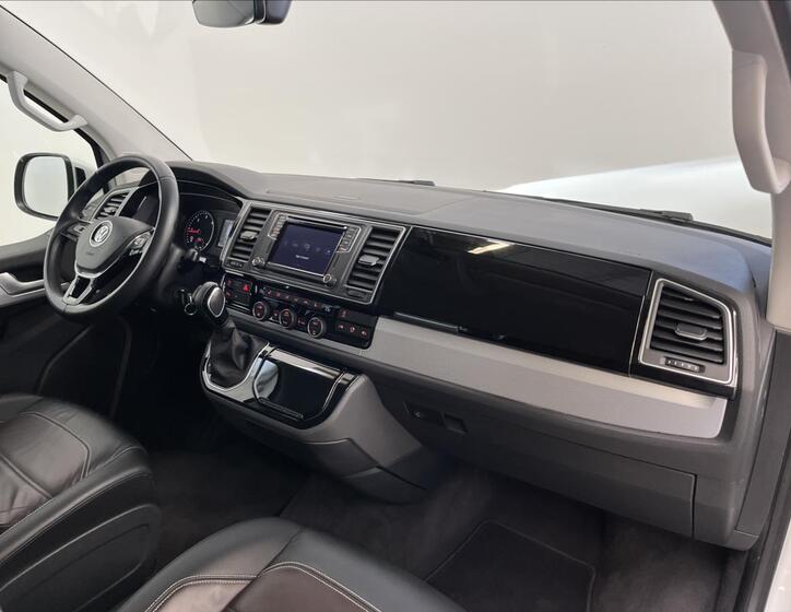 Volkswagen Multivan 21