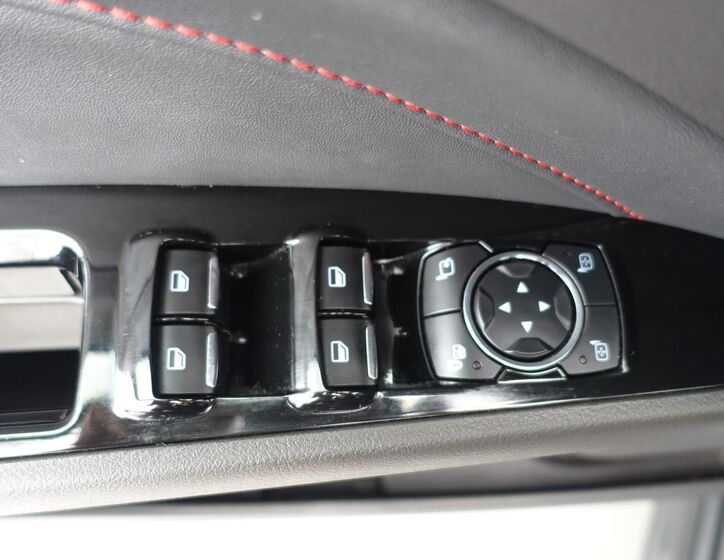 Ford Mondeo 25