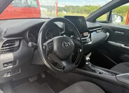 Toyota C-HR 10