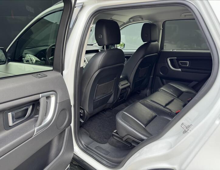 Land Rover Discovery Sport 12