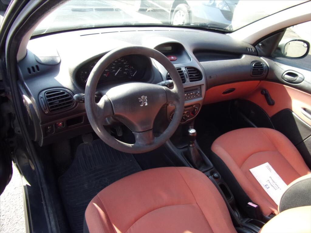 Peugeot 206 14