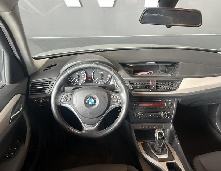 BMW X1 18