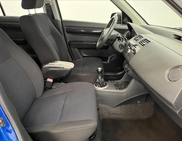 Suzuki Swift 18