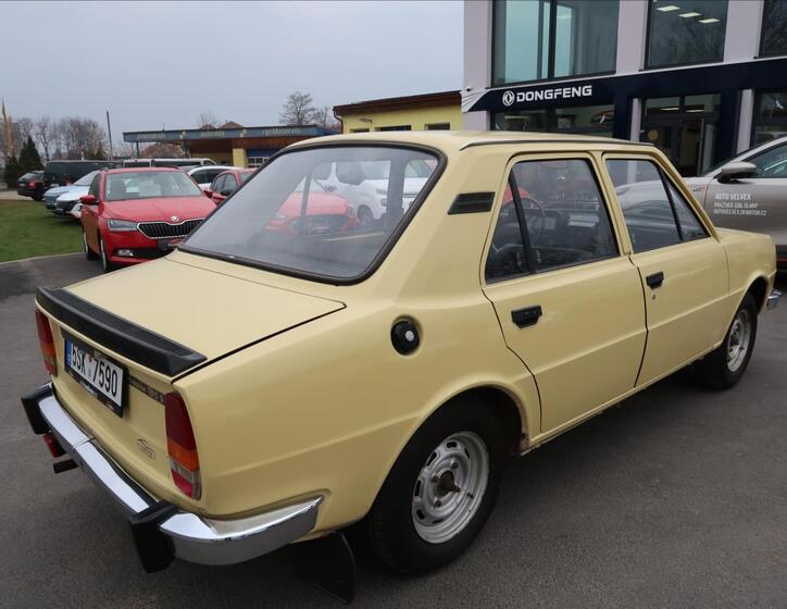 Škoda 105 3