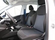Peugeot 208 13