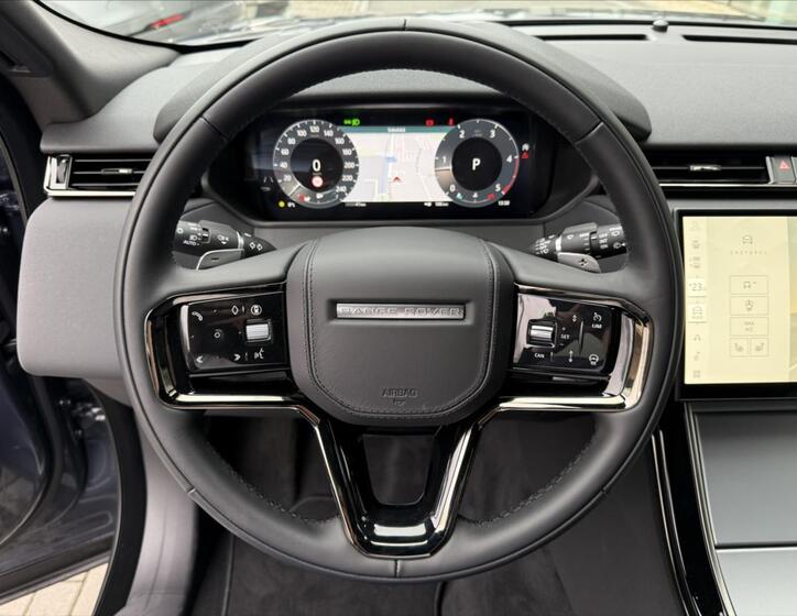 Land Rover Range Rover Velar 13