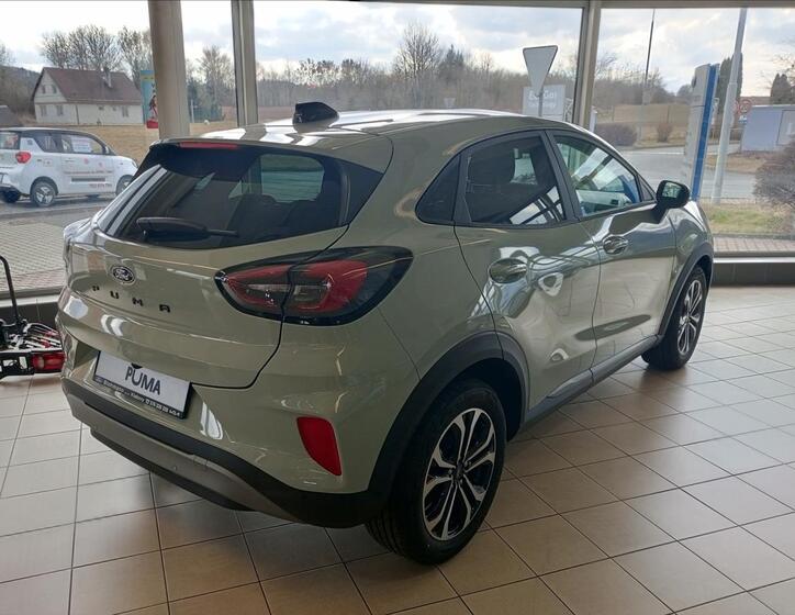 Ford Puma 27
