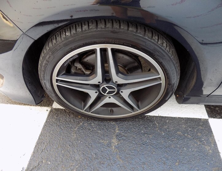 Mercedes-Benz CLA 35