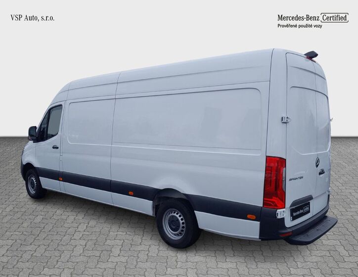 Mercedes-Benz Sprinter 3