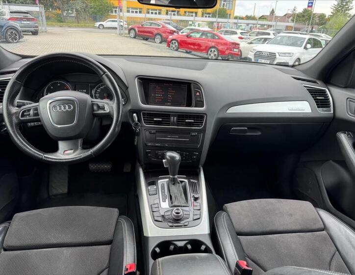 Audi Q5 11