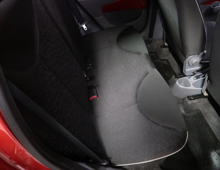 Peugeot 107 12