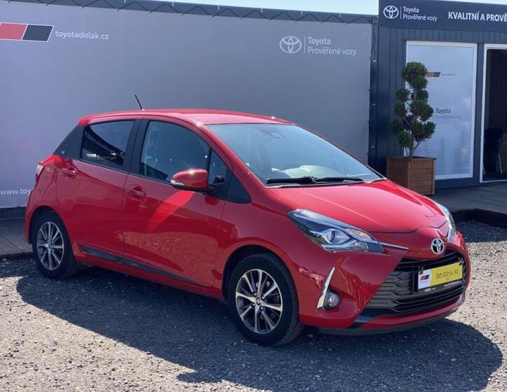 Toyota Yaris 1