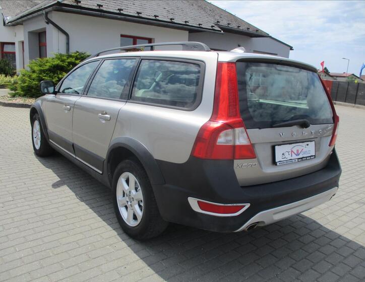 Volvo XC70 3
