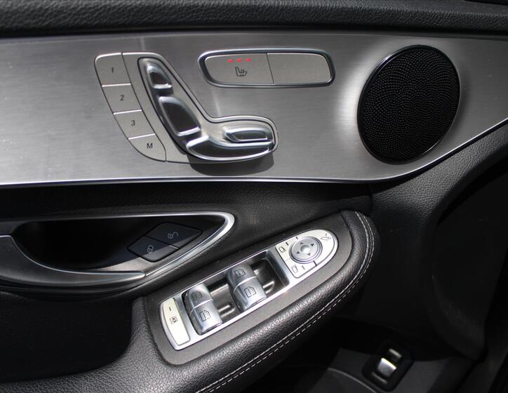 Mercedes-Benz Třídy C 24