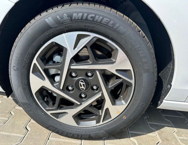 Hyundai i30 8