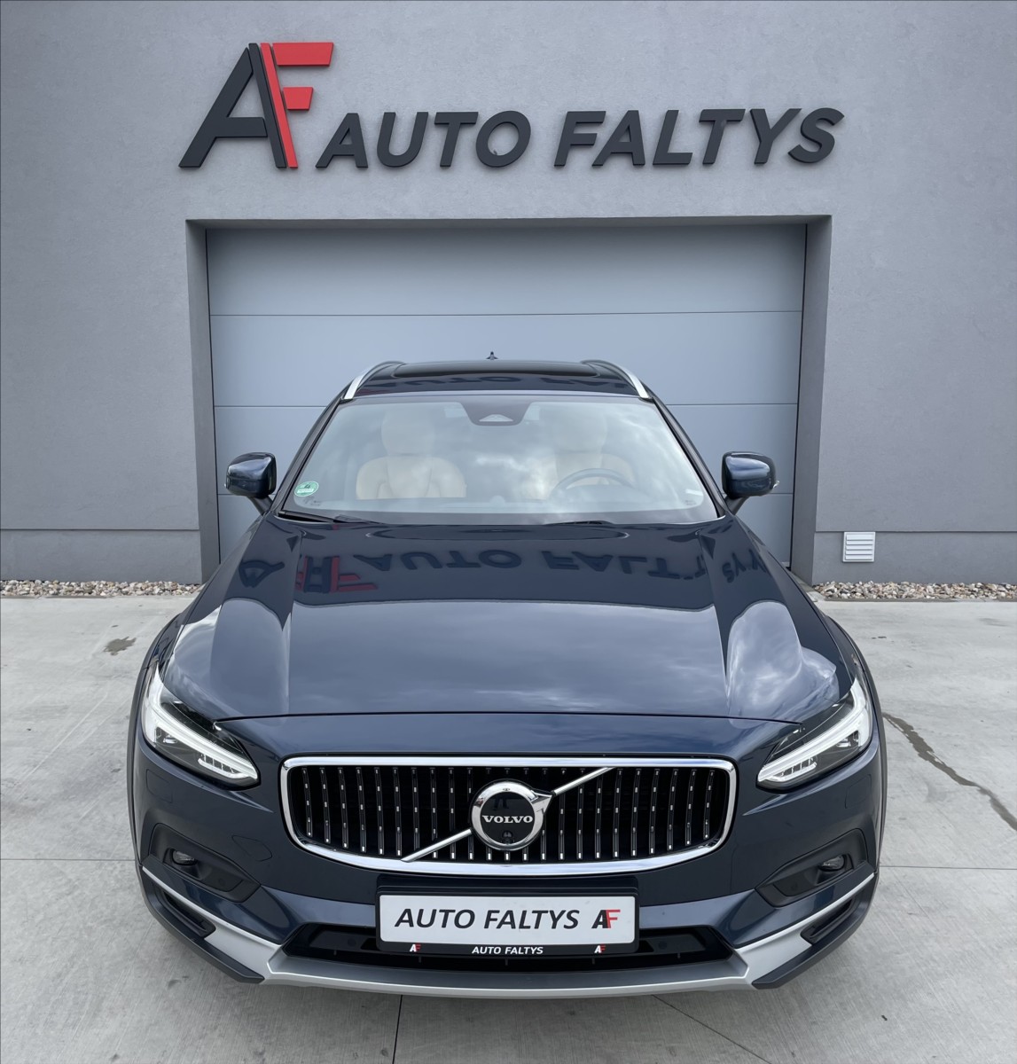 Volvo V90
